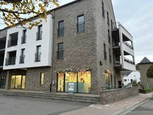 Surface commerciale idéalement sise au centre de Beauraing.