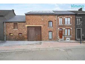 SPACIEUSE MAISON AVEC GRANGE ET JARDIN A HAM-SUR-SAMBRE !