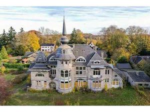 Chäteau + projets de 40 résidences services à Rhisnes