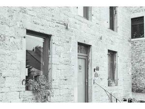 Bâtiment avec deux gites meublés