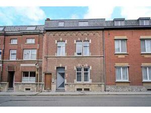 Spacieuse maison familiale rénovée avec terrasse et jardin