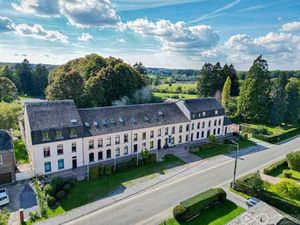 Immeuble de 30ch-120 lits sur 1ha 74a