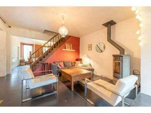 Jolie maison entièrement rénovée  basse énergie avec grand j