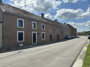 Option! Jolie fermette avec un énorme potentiel