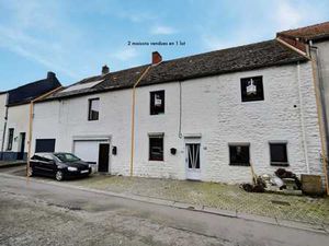 Ensemble de 2 maisons villageoises vendues en 1 lot — Excel