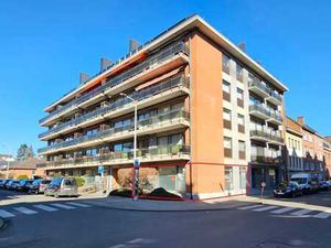 Commerce modulable avec excellente visibilité à rue