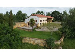 Authentique ferme rénovée  terrain et vues