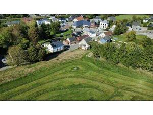 MAGNIFIQUE TERRAIN A BÂTIR - 20 M DE FACADE