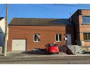 Agréable duplex avec vue sur Meuse  2 chambres et garage.
