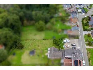 Beau terrain en zone à bâtir avec situation idéale