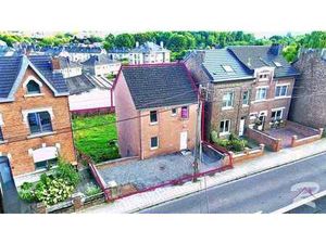 IMMEUBLE DE RAPPORT - 3 APPARTEMENTS + JARDIN