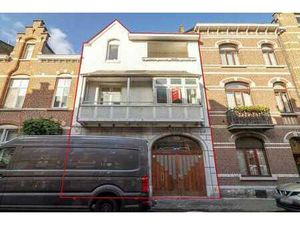 BIEN COMMERCIAL A RENOVER