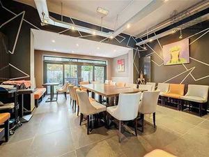 Quartier du Châtelain - Restaurant idéalement à remettre