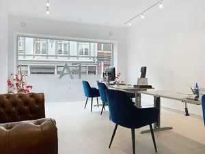 Rez-de-chaussée commercial/bureaux