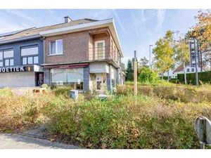 Centraal gelegen handelspand van 221 m²