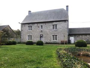 Vaste maison du XVII