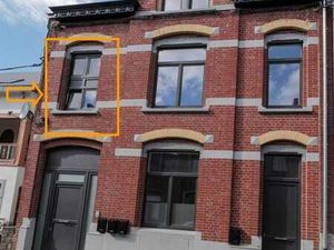 En plein centre-ville: kot entièrement renové.