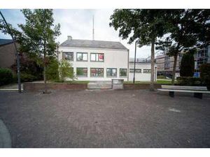 TERRAIN A PROJET + BATIMENT