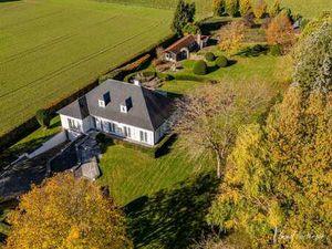 Villa située à la campagne avec dépendance multifonctionnel