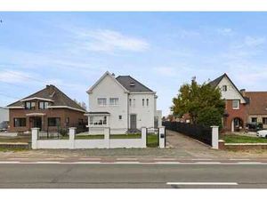 RUIME  GERENOVEERDE OPEN BEBOUWING MET 6 SLKS EN KNAPPE T...