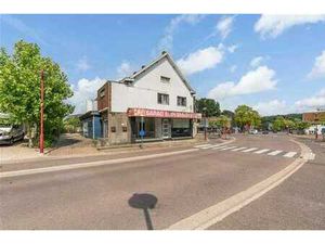 Commerce avec appartement