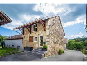 T3 rénové 64 m²  2 parkings  1er étage – Léaz