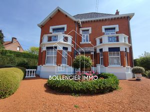 Jolie propriété et son hangar  au coeur de STEENVOORDE