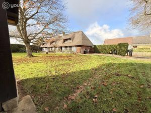 Authentique longère normande au toit de chaume – Saint-Riquier-ès-Plains
