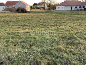 Vente terrain à batir 1575 m² à Saint-Germain-du-Plain (71370)  38 500 €