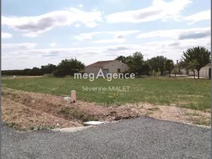 Vente terrain 1160 m² à Louzac-Saint-André (16100)  39 900 €