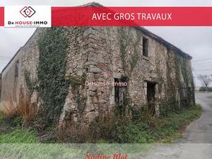 Bâtisse en pierres sur terrain de 125m²