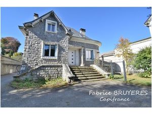 Maison à vendre 7 pièces USSEL (19)