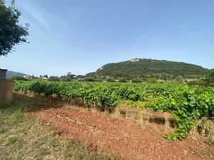 Vente terrain 450 m² à Gonfaron (83590)  125 000 €