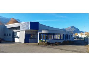 Vente locaux professionnels 880 m² à Thyez (74300)  1 160 000 €