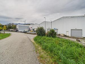 Vente locaux professionnels 226 m² à Le Bourget-du-Lac (73370)  310 000 €