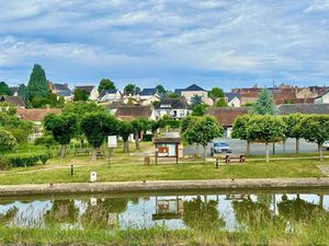 Vente locaux professionnels 201 m² à Ouzouer-sur-Trézée (45250)  149 000 €