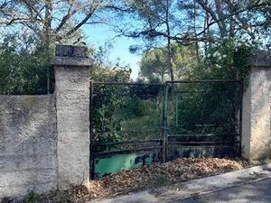 Vente terrain 316 m² à Peyrolles-en-Provence (13860)  209 000 €