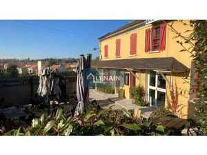 Vente Bureaux et commerces à Saint-Laurent-sur-Sèvre (85290) : à vendre / Saint-Laurent-su