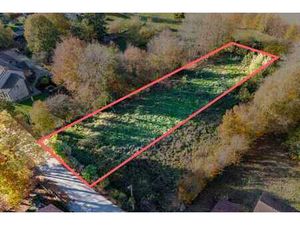 Superbe terrain à bâtir idéalement situé