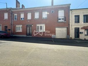 Vente immeuble 200 m² à La Capelle (02260)  137 800 €