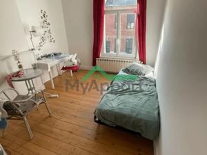 Location meublée appartement 1 pièce 20 m² à Arras (62000)  335 €