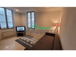 Location meublée appartement 2 pièces 40 m² à Chateaudouble (83300)  490 €