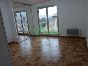 Location meublée appartement 3 pièces 43 m² à Amélie-les-Bains-Palalda (66110)  500 €