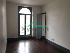 Location meublée appartement 1 pièce à Tarbes (65000)  380 €