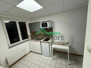 Location meublée appartement 1 pièce 18 m² à Ailhon (07200)  365 €