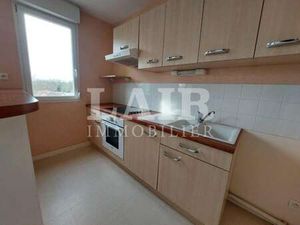 Location Appartement 2 pièces à Alençon (61000) : à louer 2 pièces / 48m² Alençon