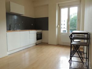 Location appartement 2 pièces 44.99 m² à Epernay (51200)  465 €