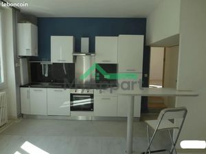 Location meublée appartement 2 pièces 45 m² à Valence (26000)  445 €