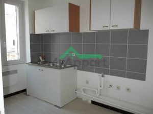 Location appartement 2 pièces 42 m² à Ales (30100)  420 €