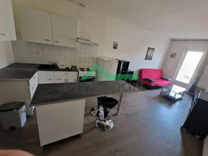 Location meublée appartement 1 pièce 35 m² à Ales (30100)  450 €